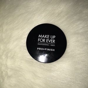 Makeup Forever Pro-Finish Powder foundation